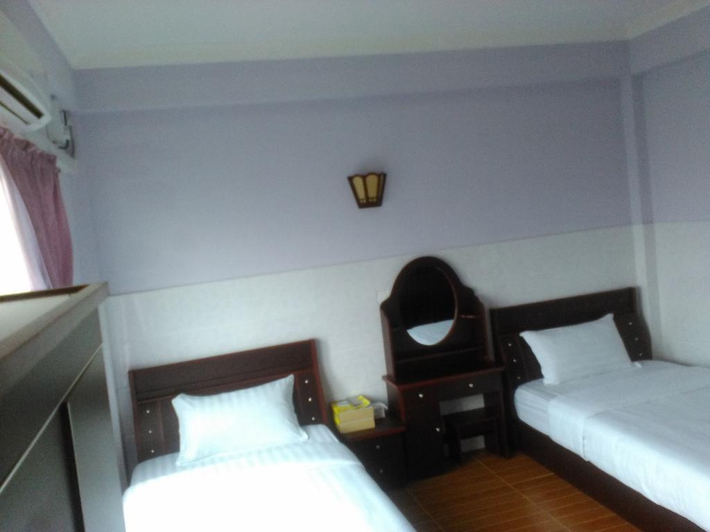 Hotel 99 Pyin U Lwin Exterior foto