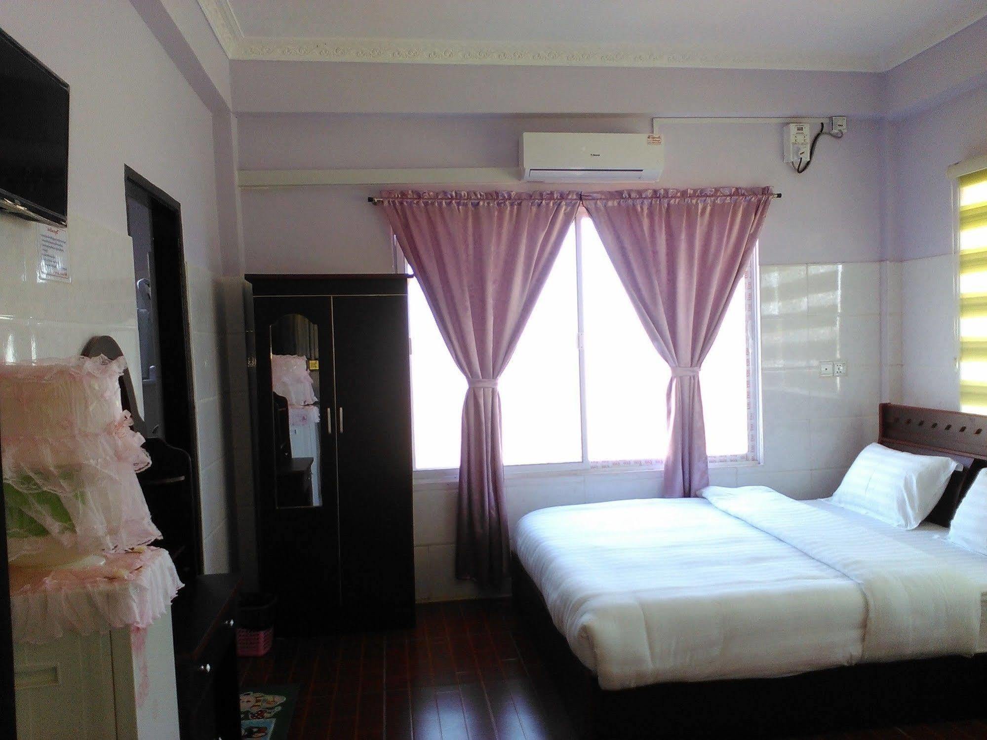 Hotel 99 Pyin U Lwin Exterior foto