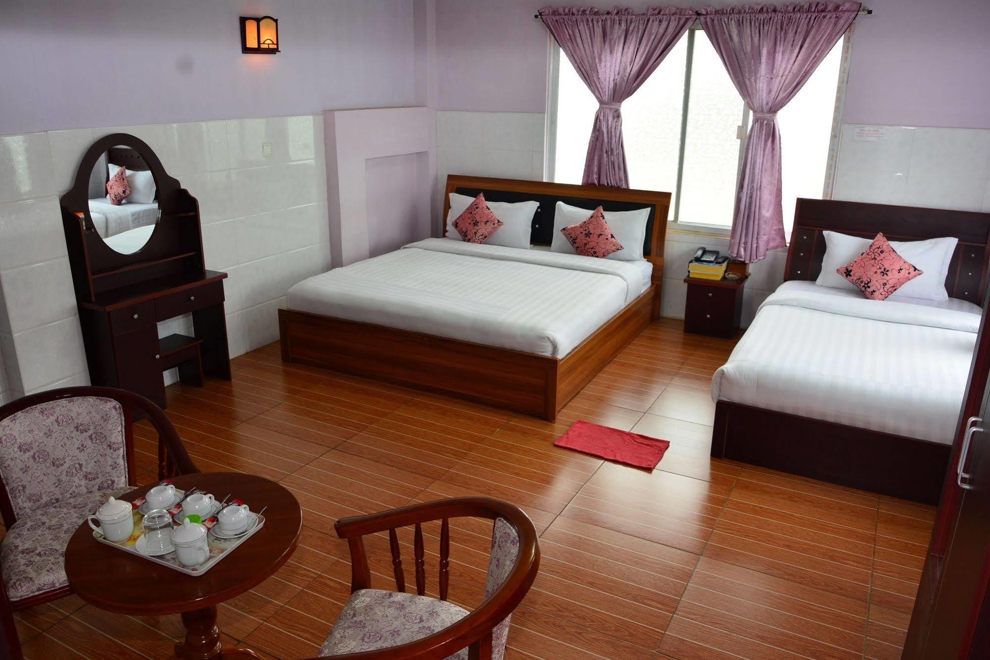 Hotel 99 Pyin U Lwin Exterior foto