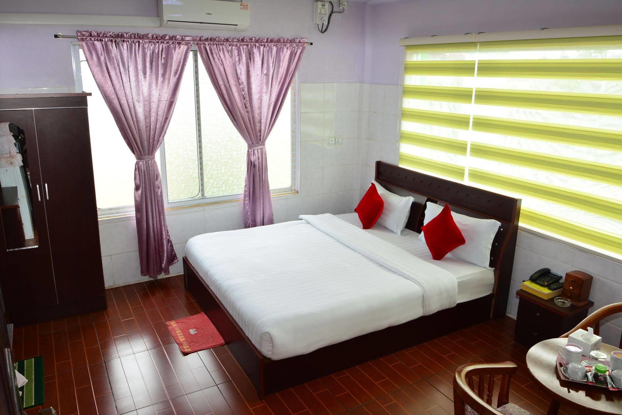 Hotel 99 Pyin U Lwin Exterior foto